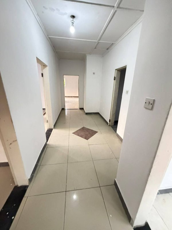 🚨VACANT‼️🚨CHILANGA SANGALALA AREA|VACANT|STANDALONE THREE (3) MSC RECENTLY REFURBISHED HOUSE 🏡|RENT|K5,500