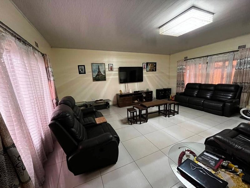 WOODLANDS MAIN|COMMERICAL USE|STANDALONE FOUR (4) BED PROPERTY |RENT|K30,000