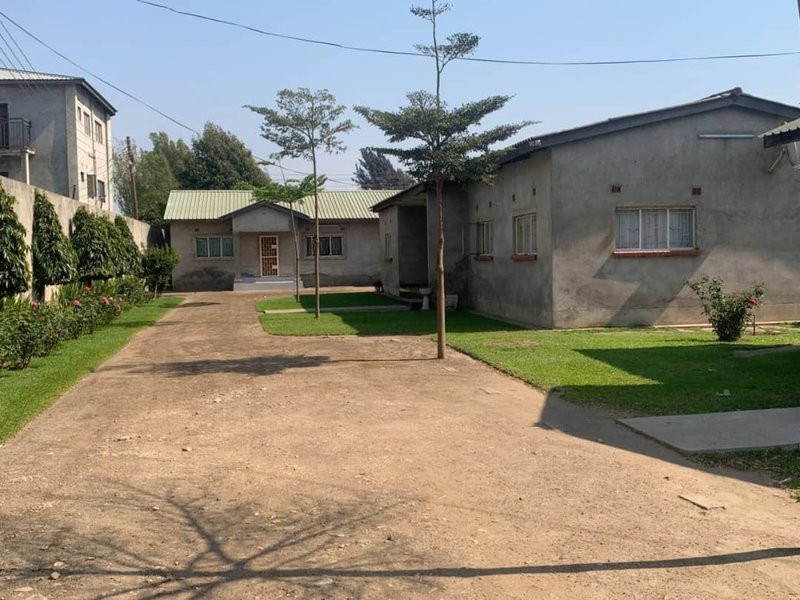 COMMERCIAL PROPERTY FOR SALE – MAKENI