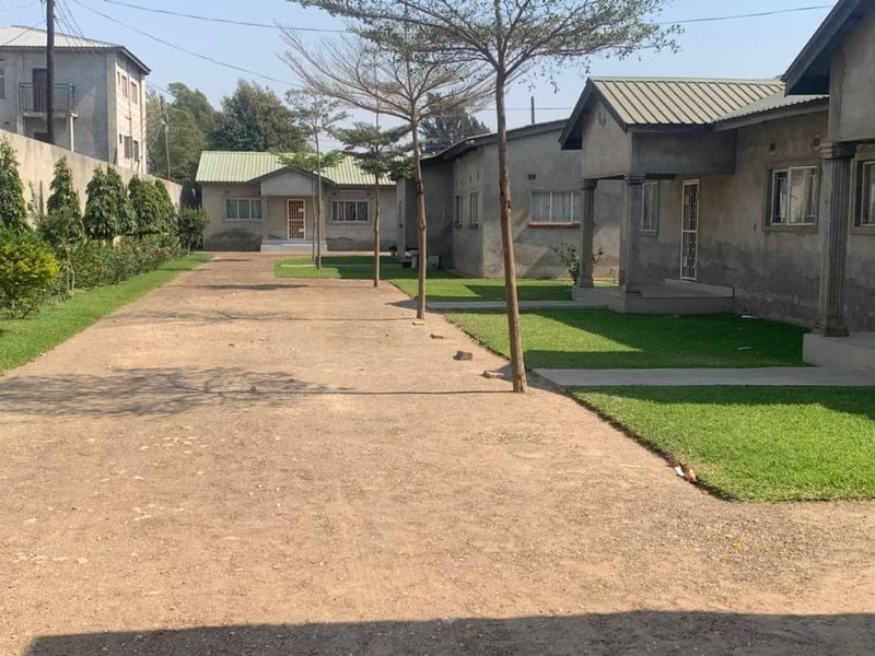 COMMERCIAL PROPERTY FOR SALE – MAKENI