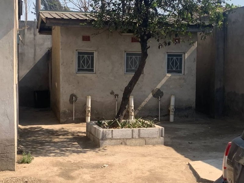COMMERCIAL PROPERTY FOR SALE – MAKENI