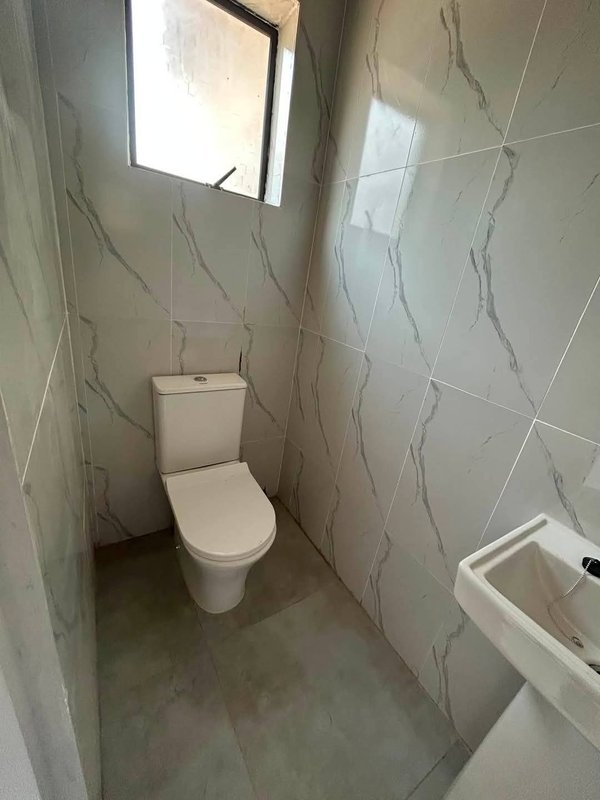 HOUSE FOR RENT FOXDALE/ROMA