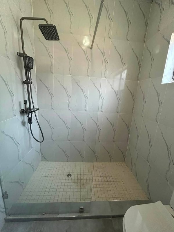 HOUSE FOR RENT FOXDALE/ROMA