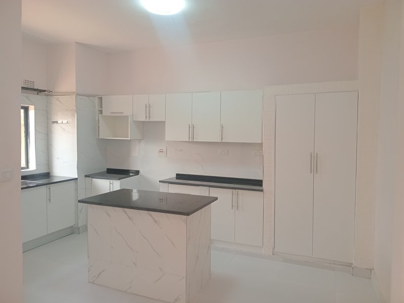 LUXURY APARTMENTS FOR RENT – WATERFALLS