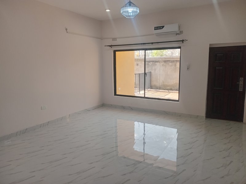 LUXURY APARTMENTS FOR RENT – WATERFALLS