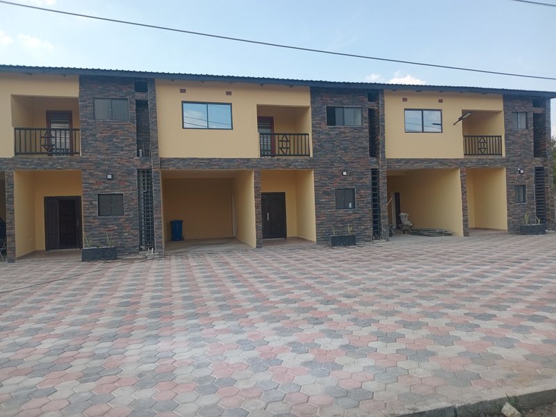 LUXURY APARTMENTS FOR RENT – WATERFALLS