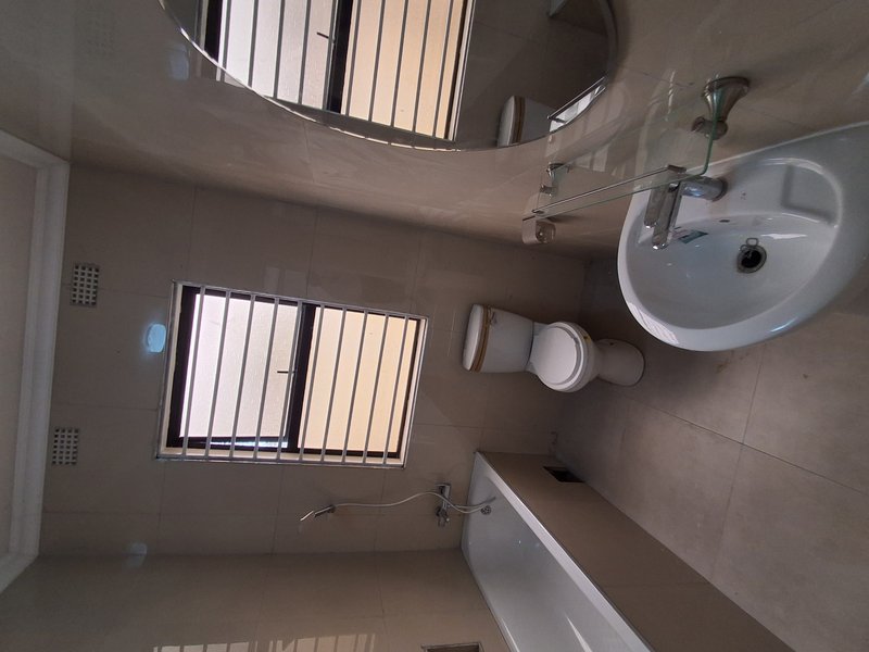 🚨VACANT & READY FOR IMMEDIATE OCCUPATION ‼️🚨LEOPARDS HILL| CROSSPARK AREA|BEAUTIFUL NEWLY BUILT VACANT FREE STAND THREE BED HOUSES-|YARD ONLY FOUR (4) UNITS|RENT|K15,000 EACH