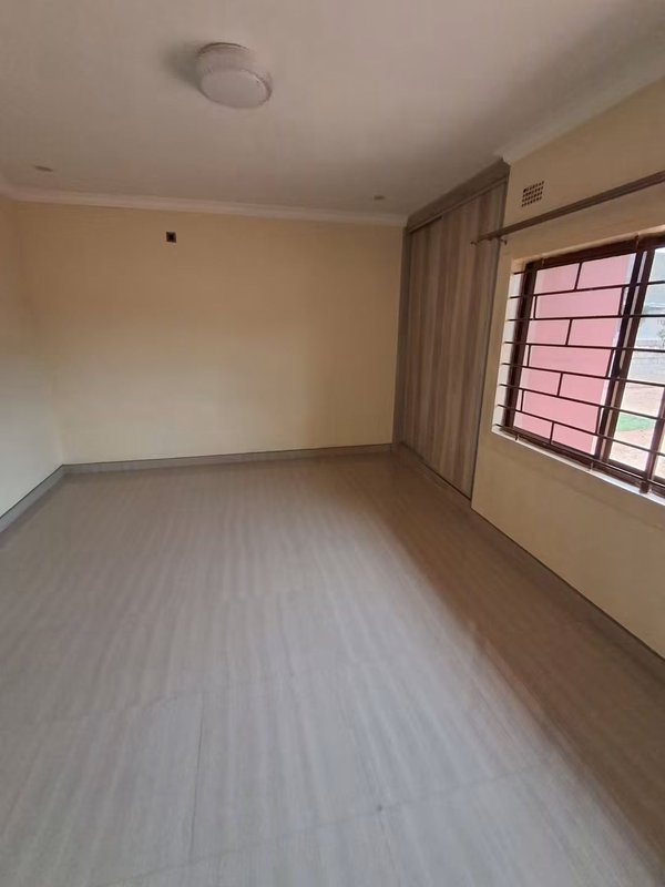 IBEX HILL BEHIND PICK AND PAY| SPACIOUS STANDALONE FOUR (4) BED PLUS STUDY & COTTAGE|SPACIOUS YARD SPACE|BACKUP POWER|RENT|K30,000