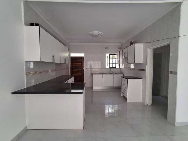 CHUDLEIGH NEAR ZESCO OFFICES| NEWLY BUILT  VACANT TWO BED SEMI-DETACHED) FLATS |YARD ONLY TWO UNITS|RENT|K8,000