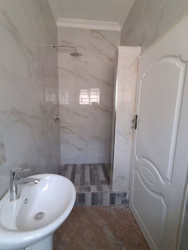 CHUDLEIGH NEAR ZESCO OFFICES| NEWLY BUILT  VACANT TWO BED SEMI-DETACHED) FLATS |YARD ONLY TWO UNITS|RENT|K8,000