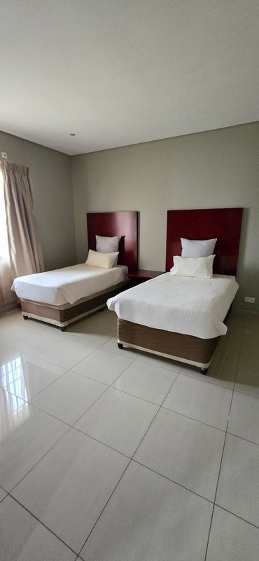 Three Bedroom For Rent, Leopards Hill
