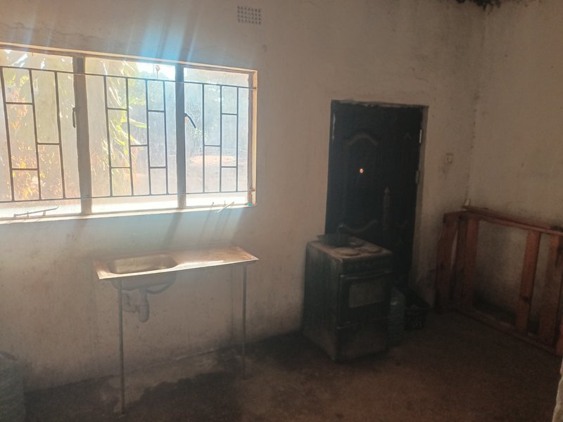 Boarding House for Sale – Libala South