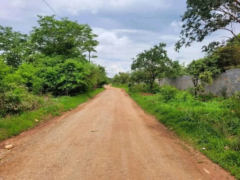 Situated in Leopards Hill, 200 meters off Chifwema Road near MFEZ, 1,436 square meter plot