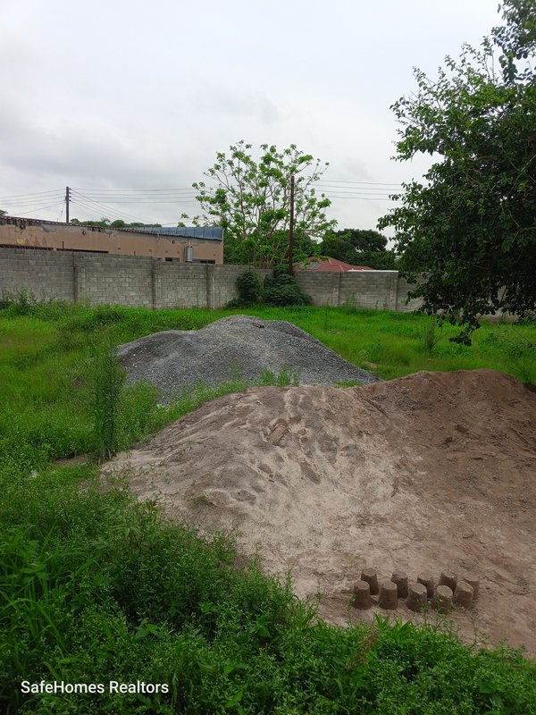 Foxdale Lusaka 27 by 20 plot for sale