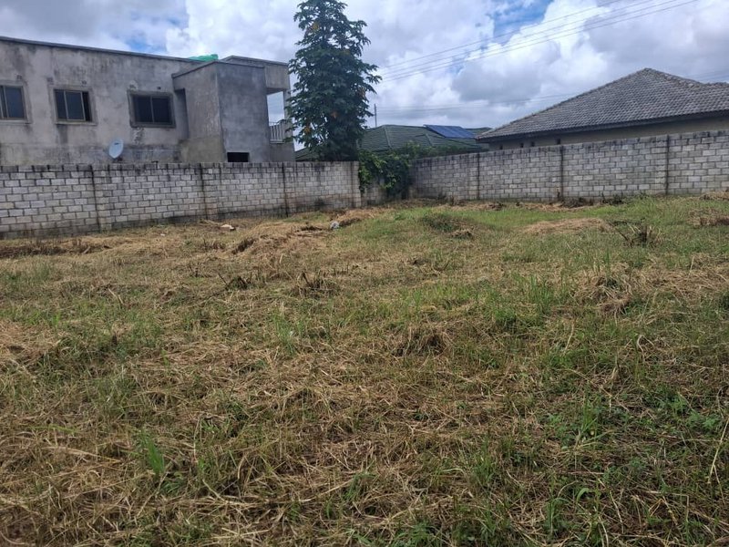 SALAMA PARK OFF GINGER STREET| ÇORNER PLOT FOR SALE|569 SQM|CLEAN TITLE|PRICE|K1.2M