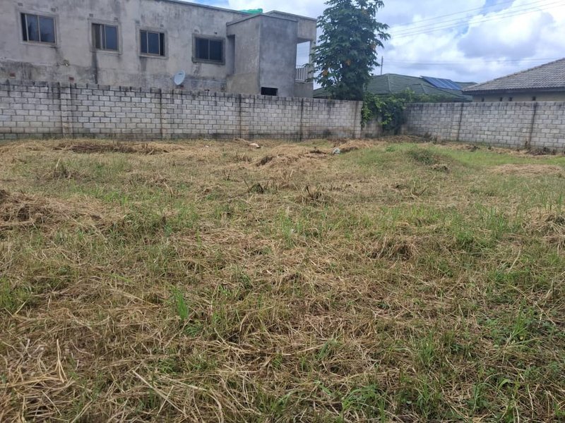 SALAMA PARK OFF GINGER STREET| ÇORNER PLOT FOR SALE|569 SQM|CLEAN TITLE|PRICE|K1.2M