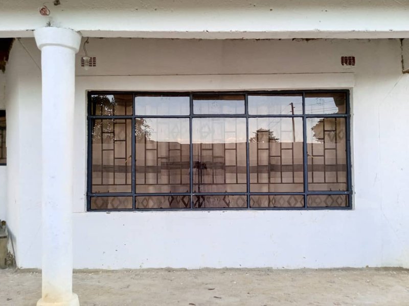 Semi-detached flats in Meanwood Ndeke phase 3