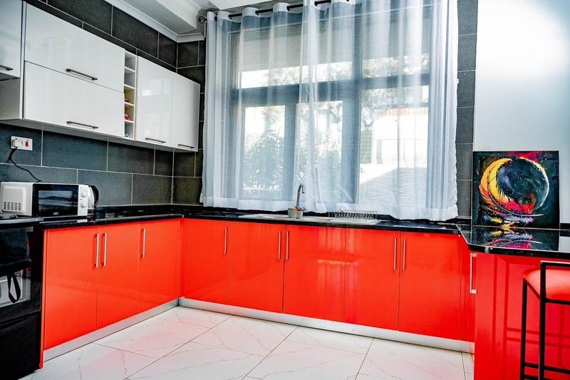 3bed 2.5bath fully furnished apartment