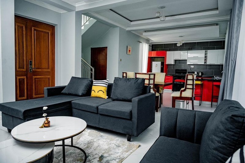3bed 2.5bath fully furnished apartment