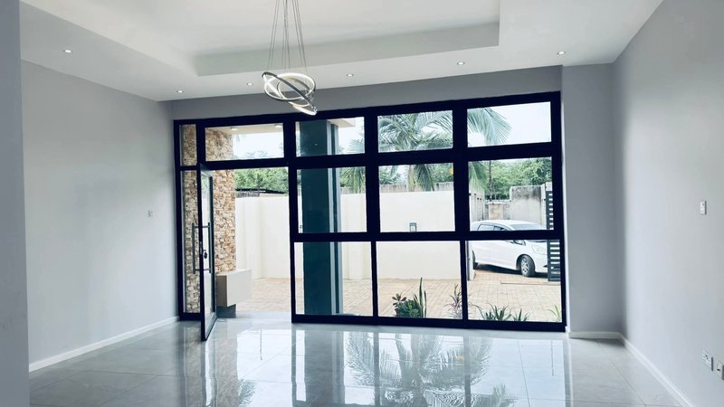 Meanwood Ibexhill | 3 Bedroomed flats|RENT| K18,000 |