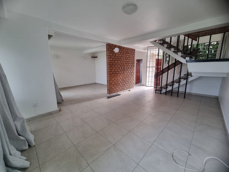 3bed 1.5bath duplex for rent