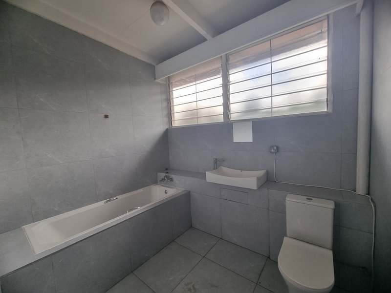 3bed 1.5bath duplex for rent