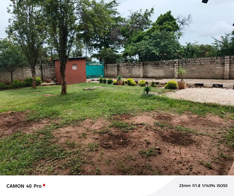 AVONDALE ALONG GARDENIA|COMMERCIAL USE ONLY|STANDALONE 3*BED HOUSE WITH A GUARD HOUSE & BOREHOLE 🏡|RENT|K25,000