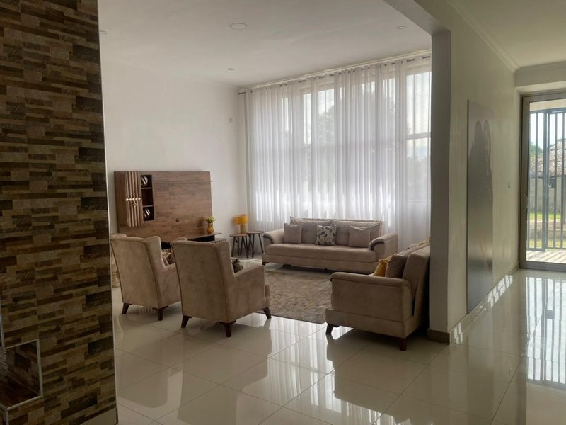 Beautiful 3 bedroom house for rent in 9 miles