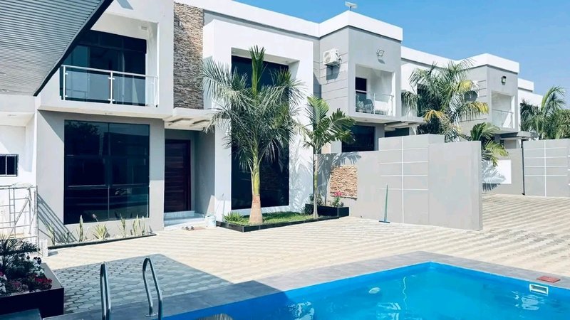 MEANWOOD IBEX|NEWLY BUILT EXECUTIVE 3*BED HOUSE|YARD OF ONLY 3*UNITS|COMMUNAL POOL|RENT|K25,000