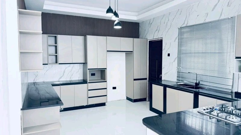 MEANWOOD IBEX|NEWLY BUILT EXECUTIVE 3*BED HOUSE|YARD OF ONLY 3*UNITS|COMMUNAL POOL|RENT|K25,000
