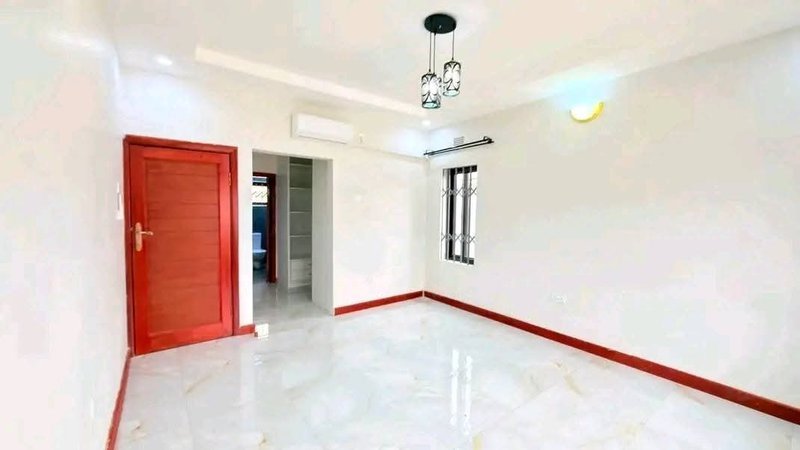 CHALALA OFF KASAMA RD NEAD GGREENS|NEWLY BUILT|THREE (3) BED THREE (3) BATH 🛁🚿|BACK UP POWER|RENT|K12,000