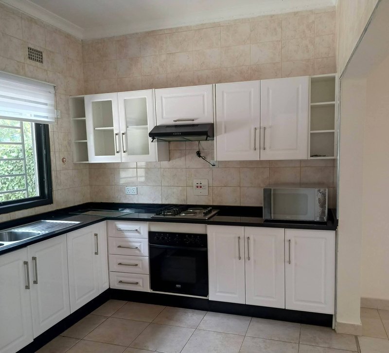 IBEX HILL|UNFURNISHED THREE (3) BEDROOM|ÇOMPLEX OF ONLY 4*UNITS|SOLAR BACK UP|RENT|K22,500