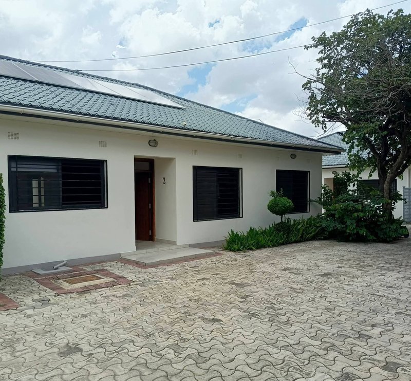 IBEX HILL|UNFURNISHED THREE (3) BEDROOM|ÇOMPLEX OF ONLY 4*UNITS|SOLAR BACK UP|RENT|K22,500