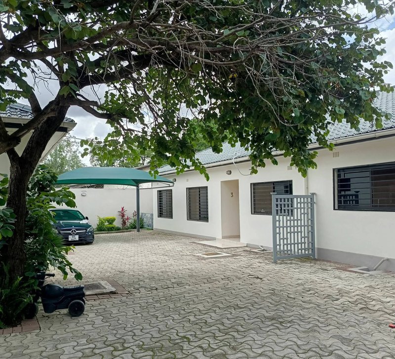 IBEX HILL|UNFURNISHED THREE (3) BEDROOM|ÇOMPLEX OF ONLY 4*UNITS|SOLAR BACK UP|RENT|K22,500