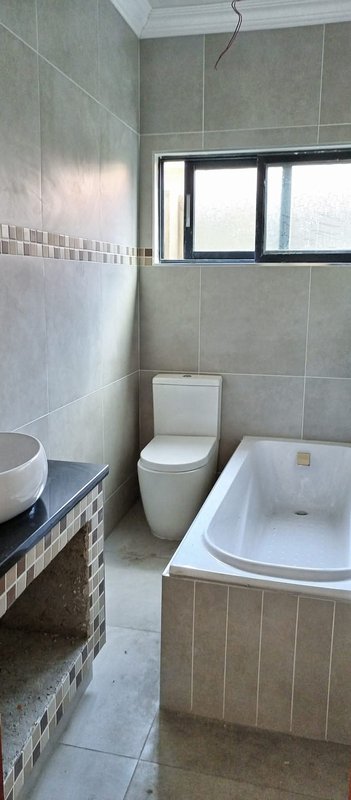NEW KASAMA AREA| NEAR HH|SEMI-DETACHED 2*BED MSC FLAT|3*BED MSC|RENT|K10,000 & K15,000 RESPECTIVELY|BACK UP POWER