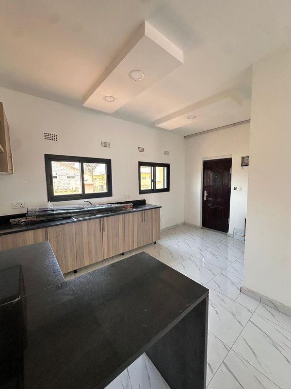 MAKENI HEIGHTS|HOUSING ESTATE 🏡|TWO BED HOUSE FOR SALE| 400SQM|K1.2M
