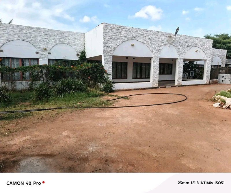 NEW KASAMA AREA|FARM HOUSE STANDALONE SPACIOUS 4*BED HOUSE 🏡 ALL BEDROOMS.ENSUITE| PLUS A STUDY|RENT|TWO (2 ACRE) PARCEL OF LAND|RENT| $1,200