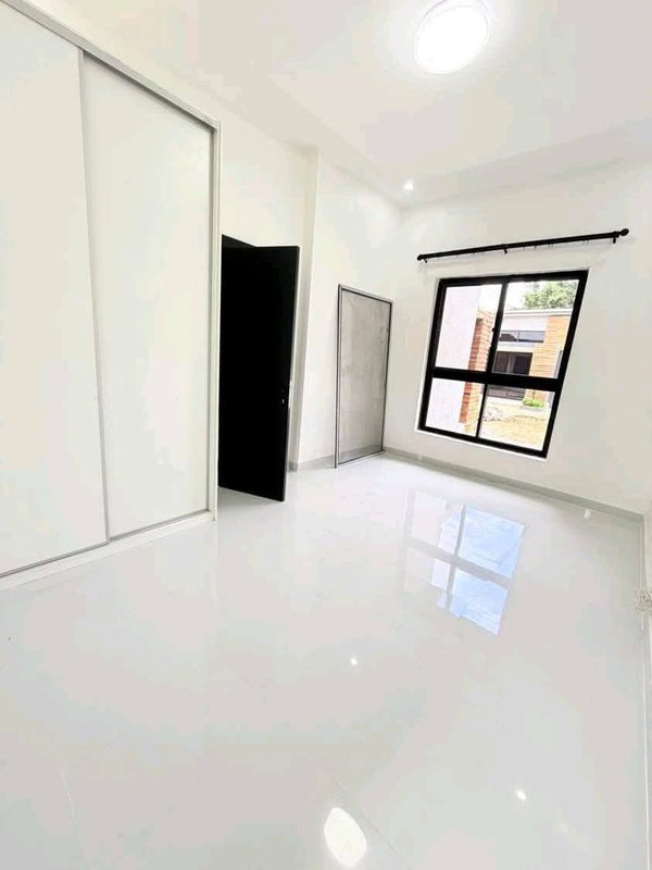 CROSSROADS AREA|NEWLY BUILT NEAT TWO (2) BED MSC|RENT|K16,000‎