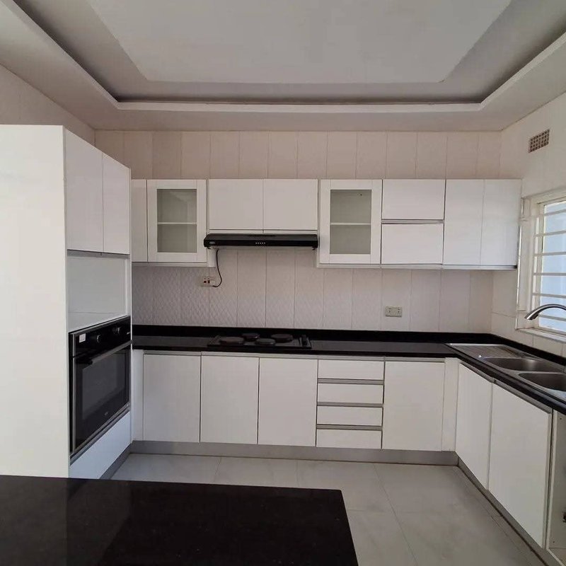 ÇHALALA NEAR APEX UNIVERSITY|VACANT 3*BED MSC FLAT |RENT|K15,000‎