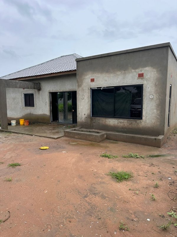 beautiful 2 bedroom house