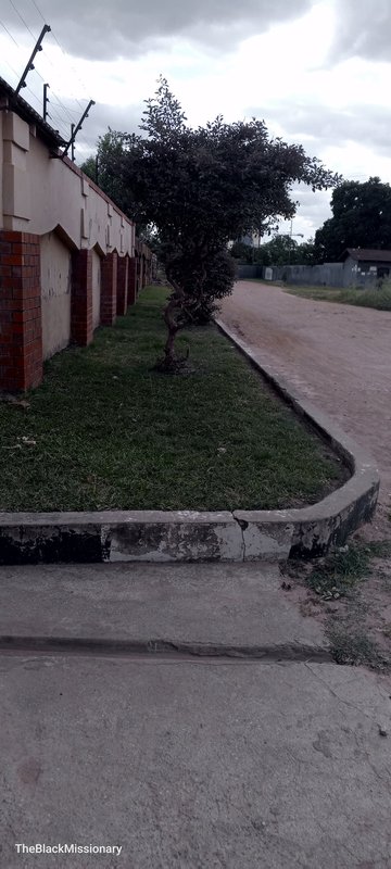 For sale in mass media opposite creso university off kenneth maduma road