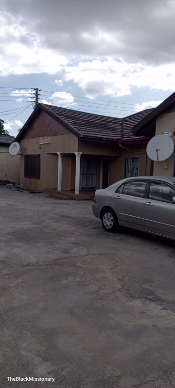For sale in mass media opposite creso university off kenneth maduma road