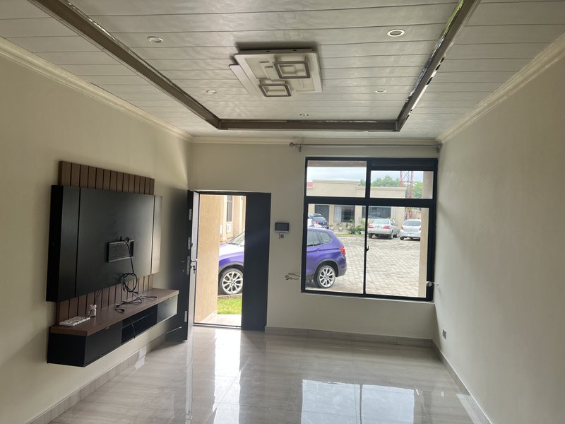 Executive 3 Bedroom Apartment (Taken)