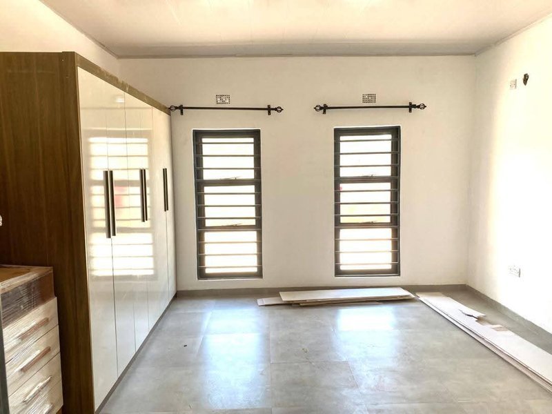 NEW KASAMA|MODERN OWN ENTRANCE|THREE (3) BED UNIT|RENT|K12,000