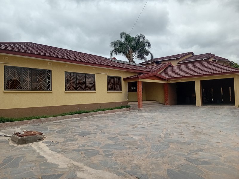 4 bedroom all self contained  house