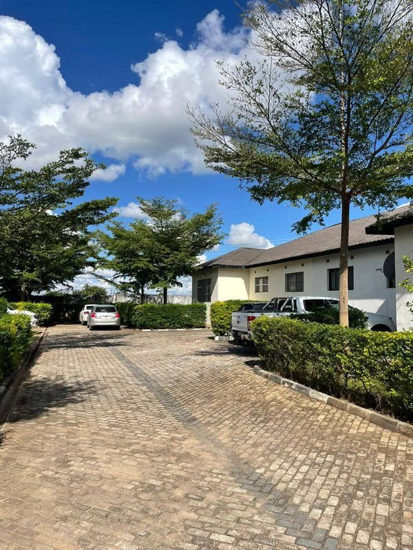Three Bedroom Furnished, Ibex Hill