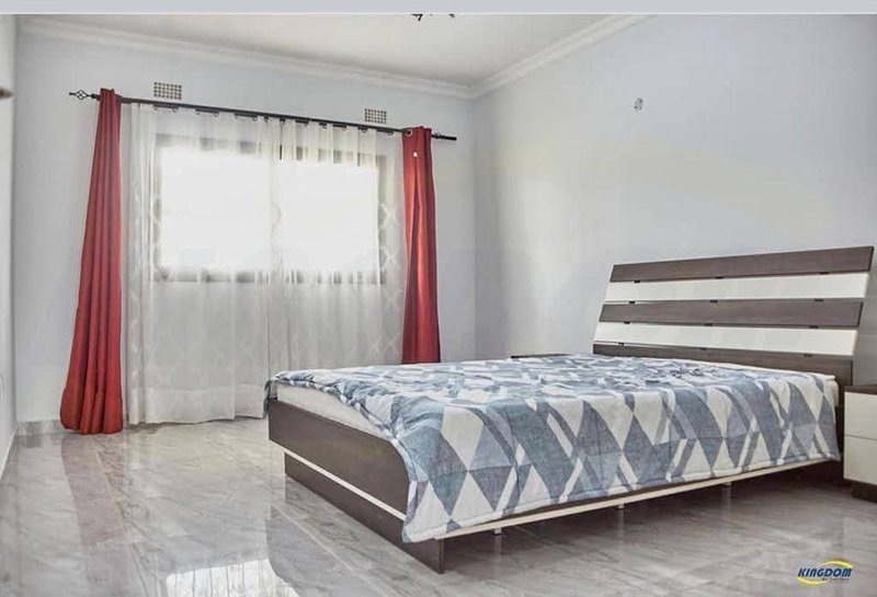 Three Bedroom Furnished, Ibex Hill
