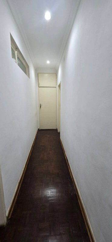 Five Bedroom House, Olympia