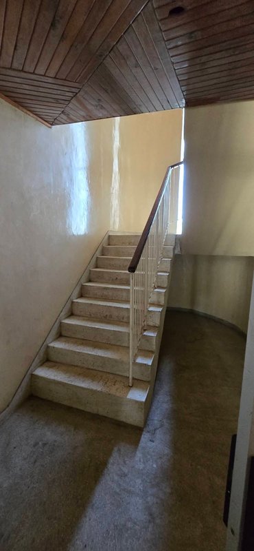 Eight Bedroom House For Rent, Woodlands