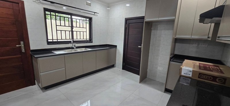 Three Bedroom For Rent, Rhodes Park
